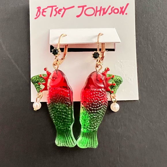 New Betsey Johnson
Gummy Fish Elf Drop Earrings - Picture 7 of 8